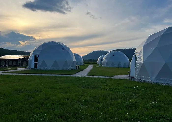 Tatra Glamp Okrzeszyn - Siec Noclegowa Tatra Glamp